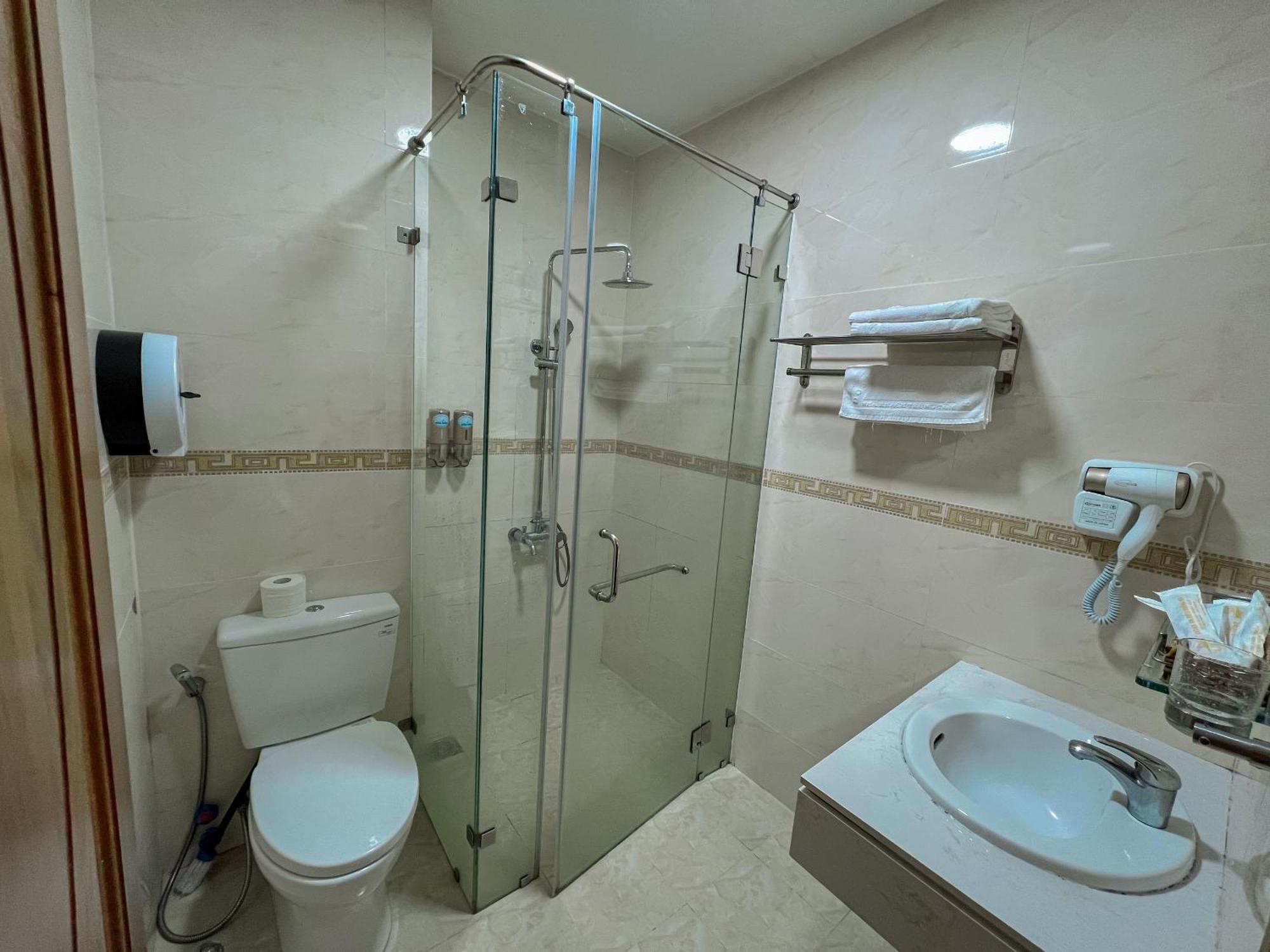 Khach San Doan 198 Da Lat Otel Khu Chi Lăng Dış mekan fotoğraf